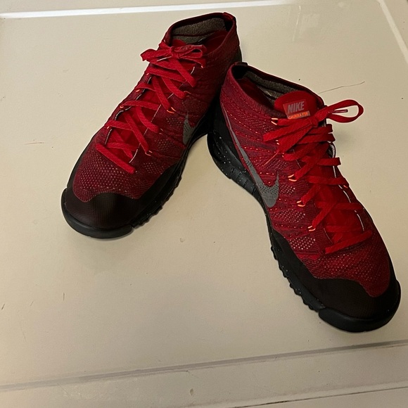Nike Flyknit Trainer Chukka FSB men’s size 12 US/ 11 Euro in red, new in box - Picture 4 of 9
